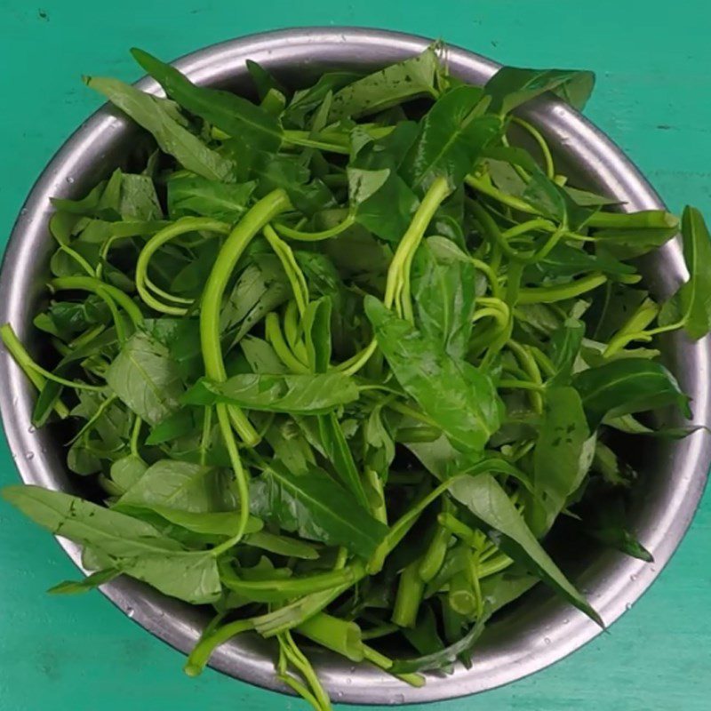 Step 1 Preparing Ingredients for Water Spinach Soup with Dried Shrimp