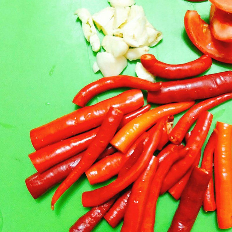 Step 1 Prepare the ingredients How to make pickled sour fruits by blanching in boiling water