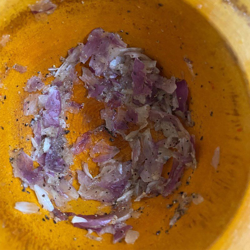 Step 1 Prepare the ingredients for Stir-fried Loofah with Pork and Mushrooms