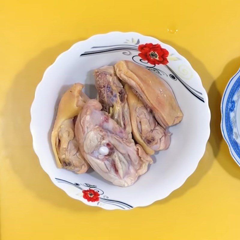 Step 1 Prepare the ingredients for Fried Chicken with Lemongrass, Chili, and Garlic