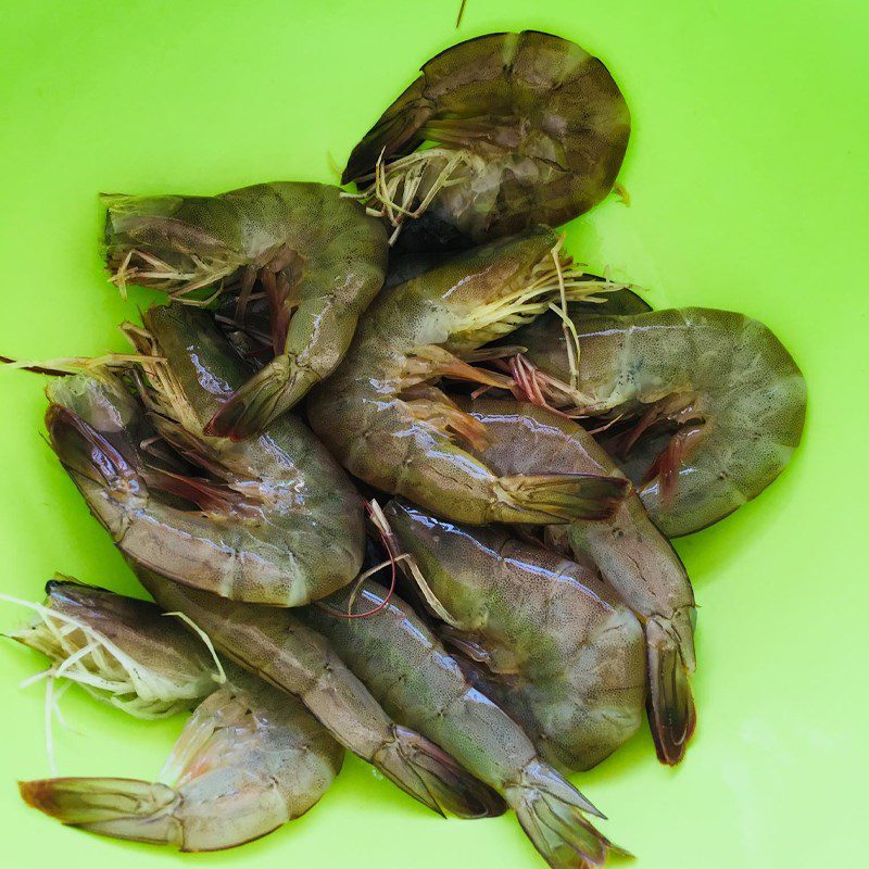 Step 1 Prepare ingredients for Shrimp with Passion Fruit Sauce