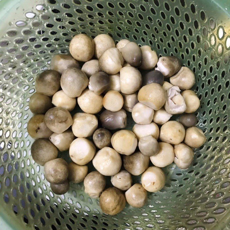 Step 1 Prepare the ingredients for Vegetarian Lotus Root Hotpot