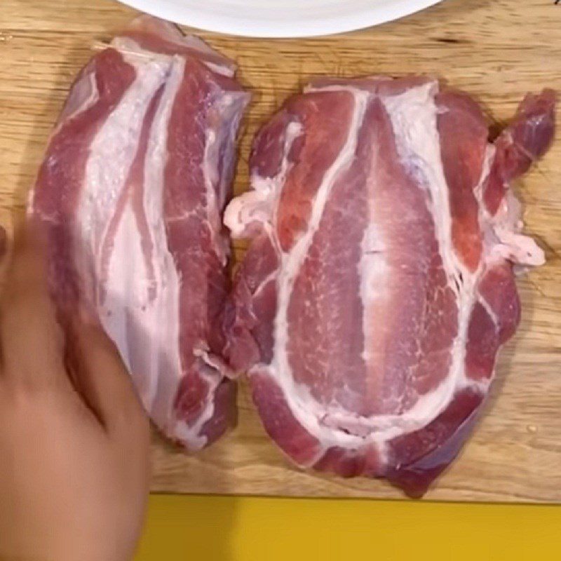 Step 1 Prepare the Ingredients for Steamed Pork with Lemongrass