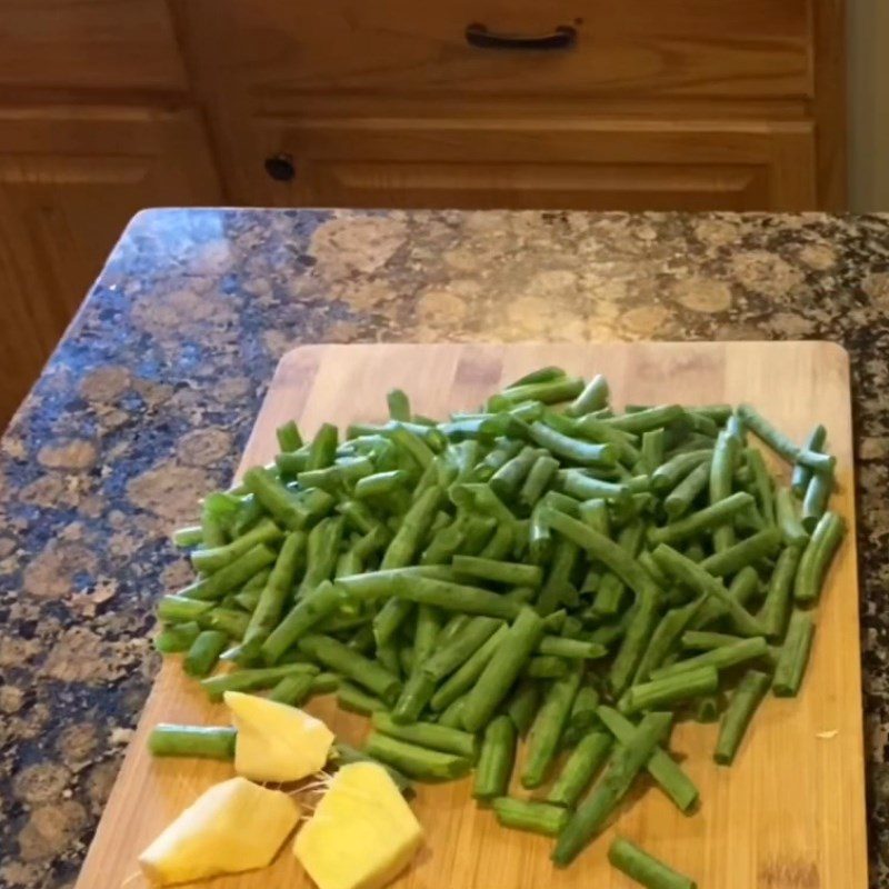 Step 1 Prepare the ingredients Green Bean Juice