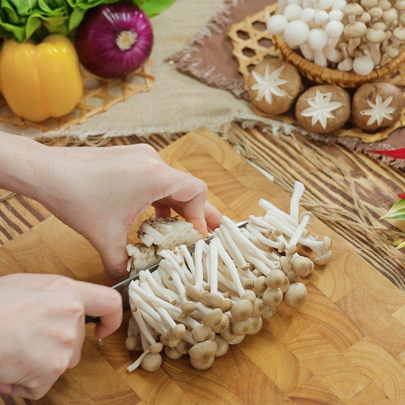 Step 1 Prepare the Ingredients Sweet and Sour Vegetarian Stir-Fried Mushrooms