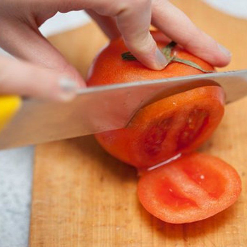 Step 1 Prepare the ingredients for Fried Quail Eggs with Tomato Sauce