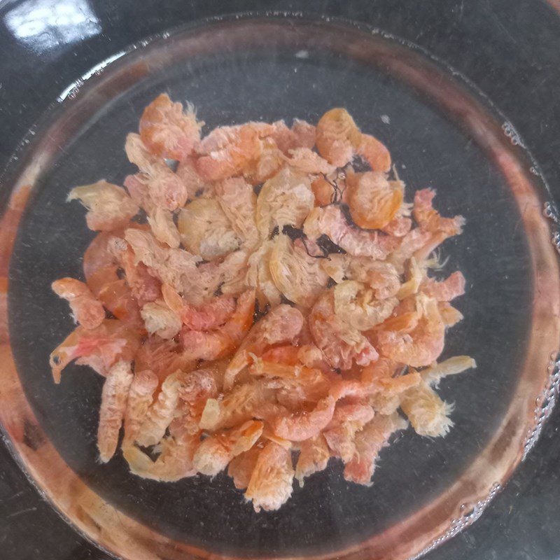 Step 1 Prepare the ingredients for Squash soup with dried shrimp