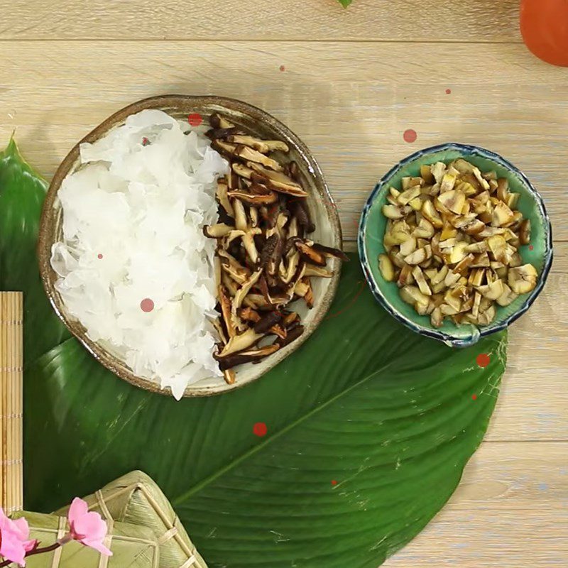 Step 3 Prepare the ingredients for Brown Rice Sticky Cake