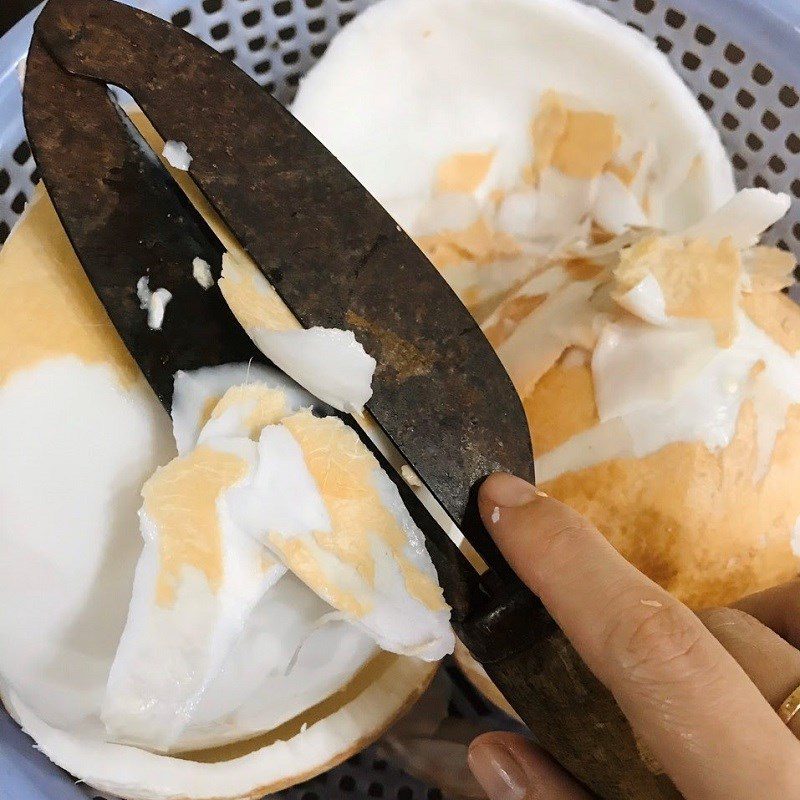 Step 1 Prepare the ingredients for Coconut Milk Jam (recipe shared by users)