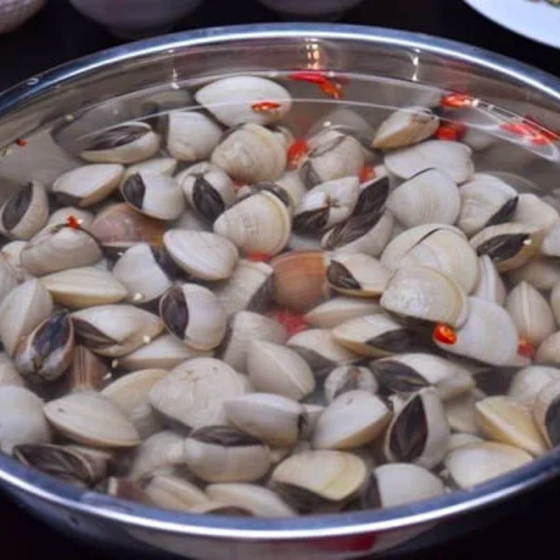 Step 1 Prepare the ingredients for Passion Fruit Clams