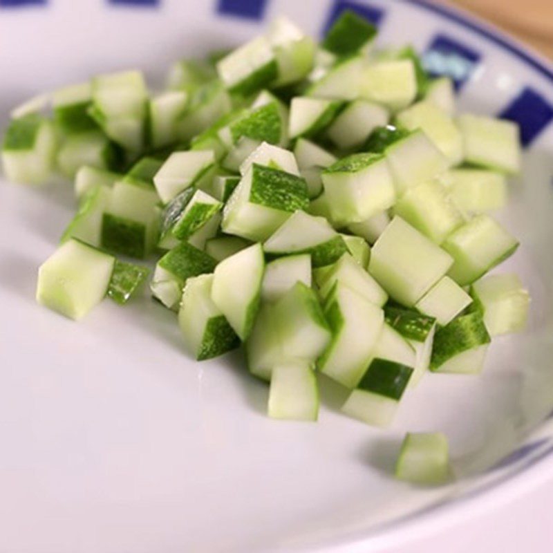 Step 1 Prepare the ingredients for vegetarian rainbow salad