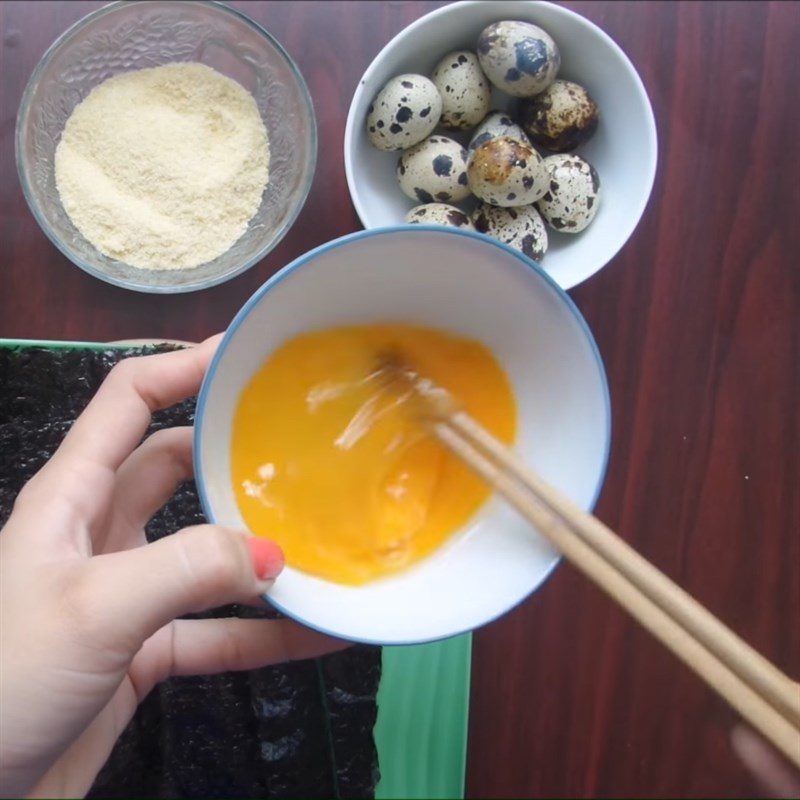 Step 1 Boil quail eggs and beat eggs Quail Egg Seaweed Rolls