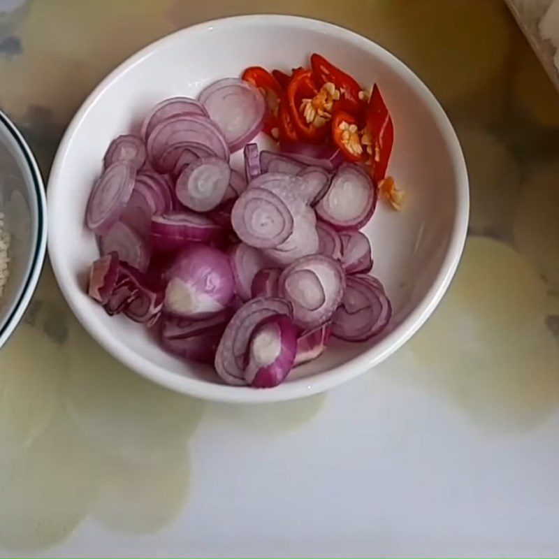 Step 1 Prepare ingredients Coconut braised with pepper