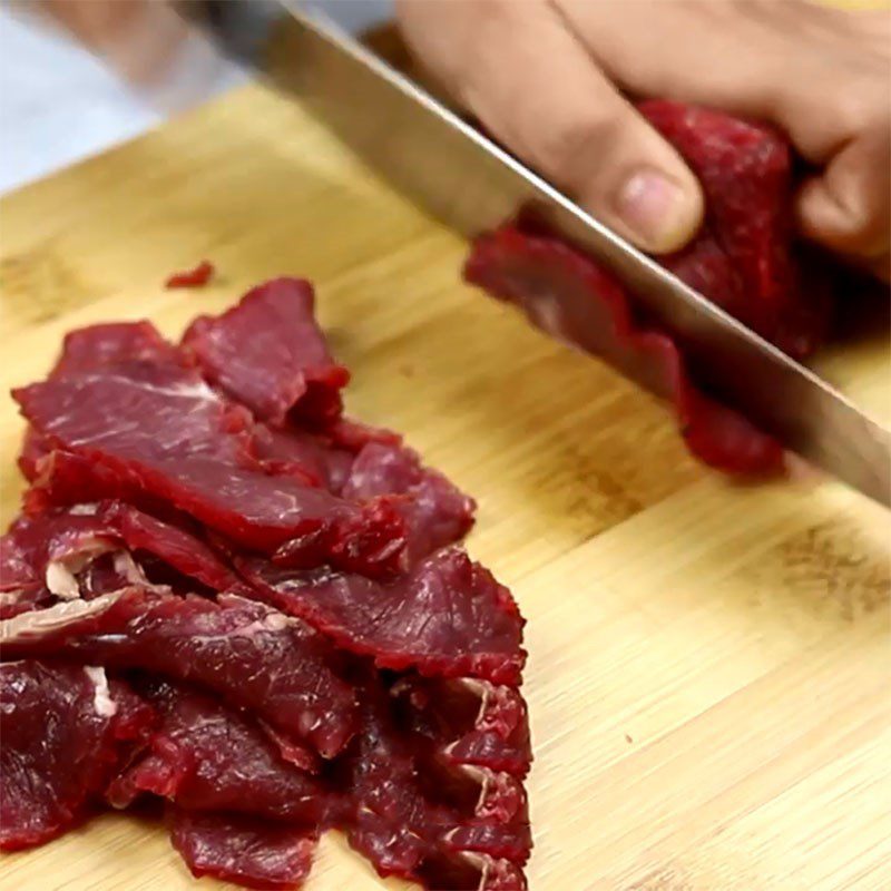 Step 2 Prepare the ingredients Brown Rice Noodles with vegetables and beef