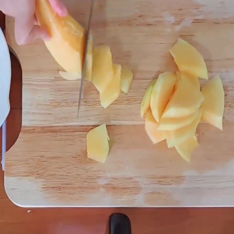 Step 1 Prepare ingredients Stir-fried papaya with garlic