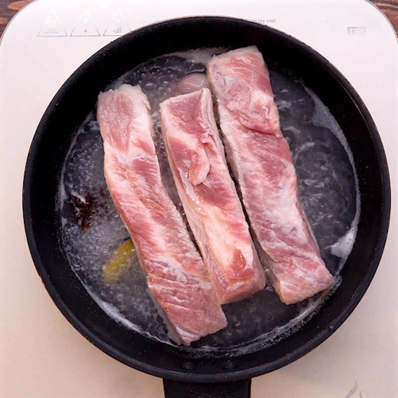 Step 1 Prepare the Ingredients for Crispy Roast Pork Belly (Recipe shared by users)