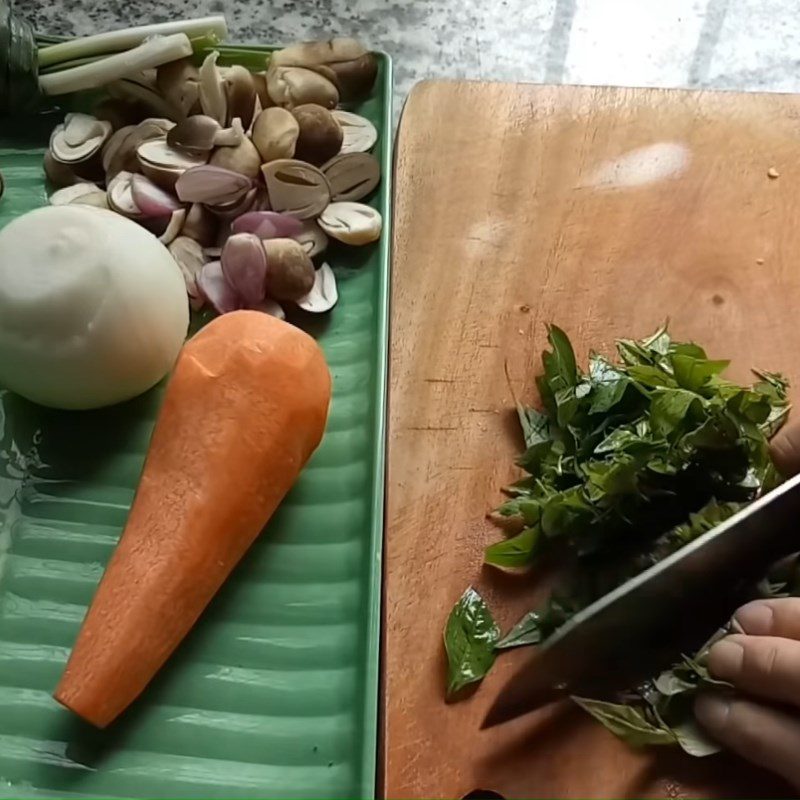 Step 1 Prepare ingredients for Onion Chicken Salad with Calamondin