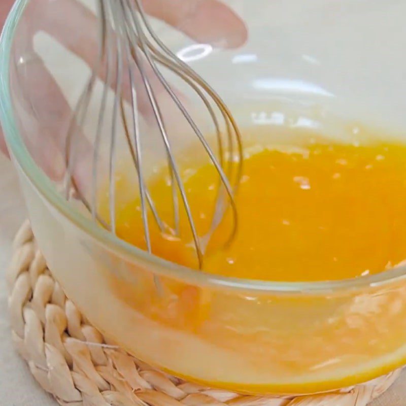 Step 1 Prepare the ingredients for Steamed Soft Tofu with Egg and Carrot