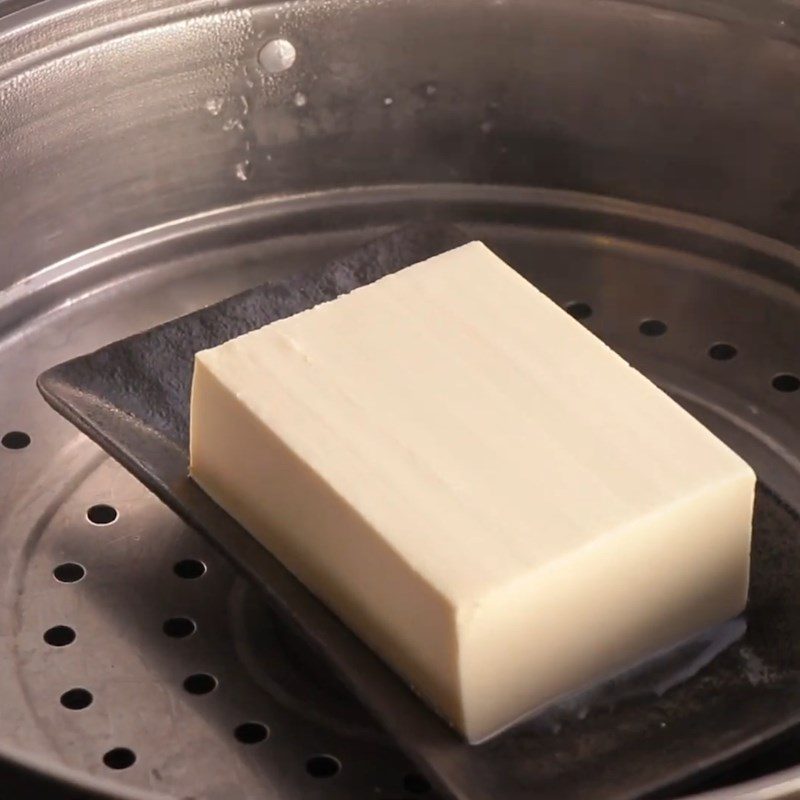 Step 1 Prepare ingredients for Tofu with straw mushrooms and chicken thigh mushrooms