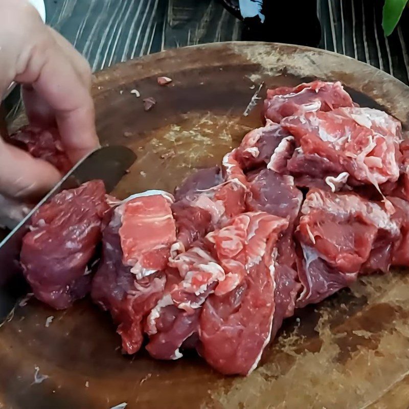 Step 1 Prepare the Ingredients for Taro Beef Hotpot