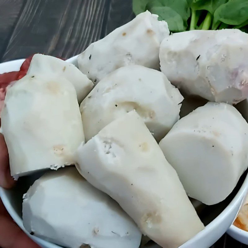 Step 1 Prepare the Ingredients for Taro Beef Hotpot