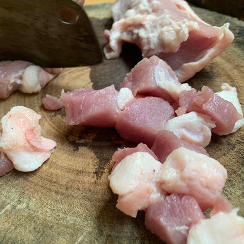 Step 1 Prepare the ingredients for Braised Figs with Meat