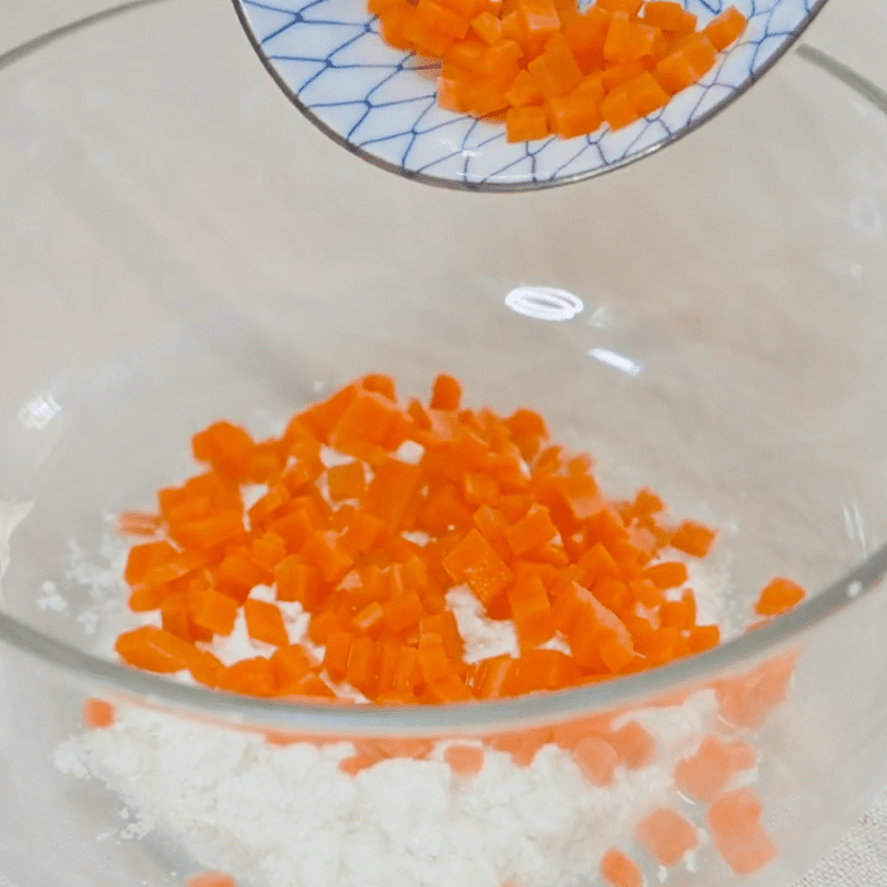 Step 1 Prepare the ingredients for Steamed Soft Tofu with Egg and Carrot