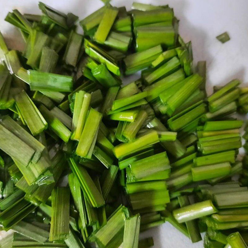 Step 1 Prepare the ingredients for Clam Soup with Chives