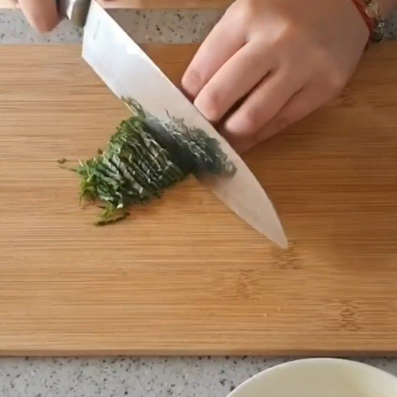 Step 1 Prepare the ingredients for Tuna Rice Bowl with Mayonnaise Sauce