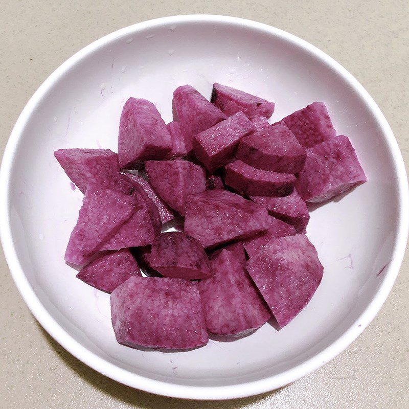 Step 1 Prepare the ingredients for Mashed Taro Soup with Minced Meat