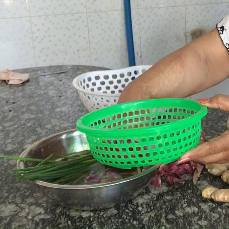 Step 1 Prepare the Ingredients for Steamed Squid Egg Cake