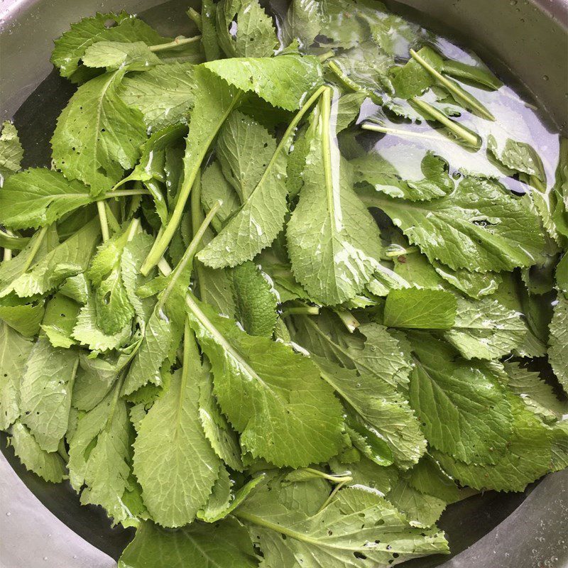 Step 1 Prepare ingredients for Clam Soup with Greens