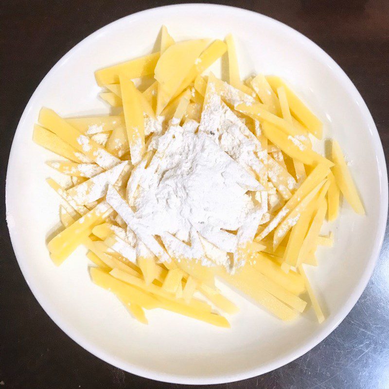 Step 1 Prepare ingredients for Stir-fried potatoes with eggs