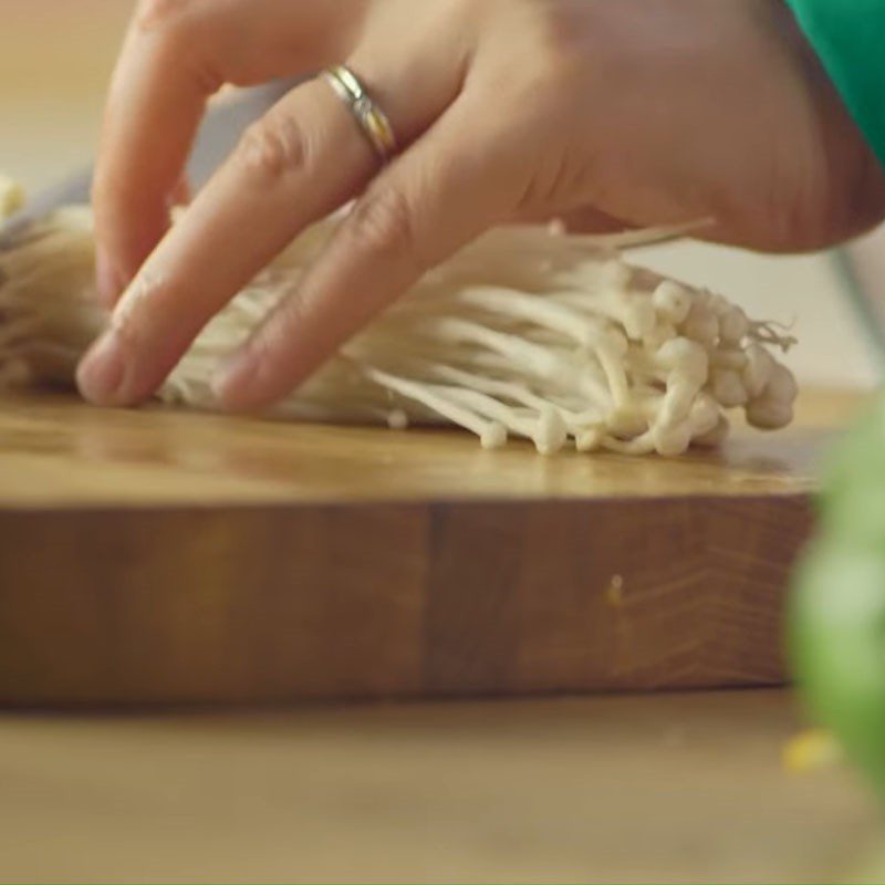 Step 1 Prepare ingredients for Squash Flower Soup with Shrimp and Enoki Mushrooms