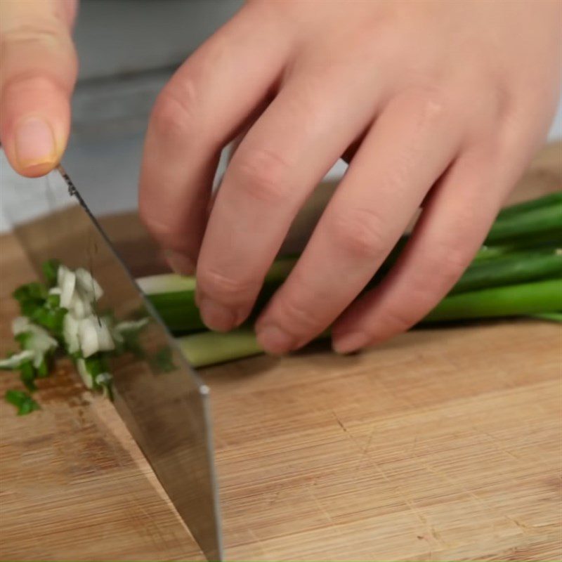 Step 1 Prepare the ingredients for Red Bean Stewed Beef Tendons