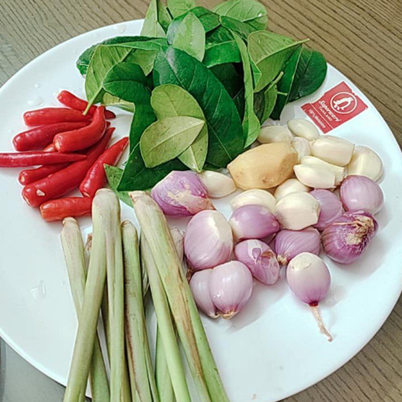 Step 1 Prepare Ingredients for Grilled Duck with Salt and Chili