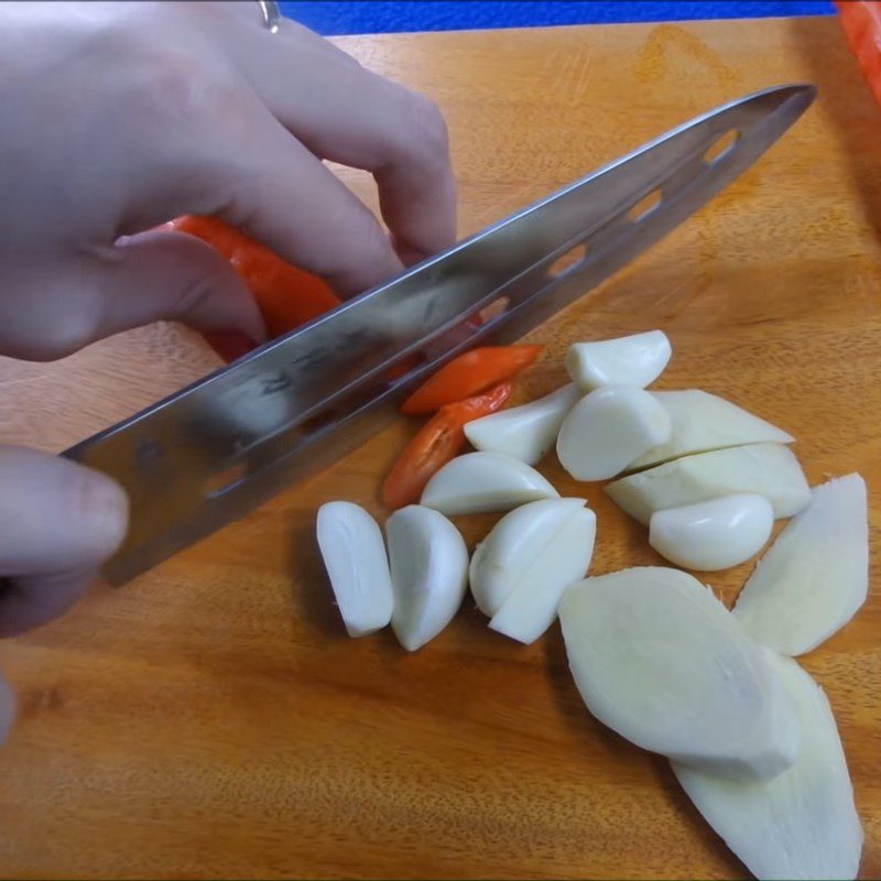 Step 1 Prepare the Ingredients for Sweet and Sour Chili Sauce