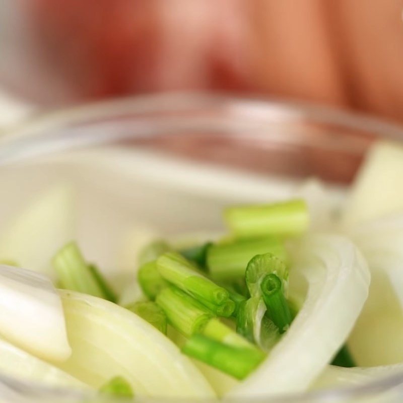 Step 1 Prepare the ingredients for Yaki Soba Noodles