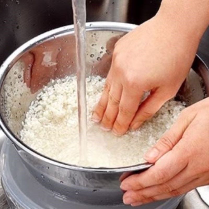 Step 1 Prepare the Ingredients for Cooking Clay Pot Rice Using a Rice Cooker