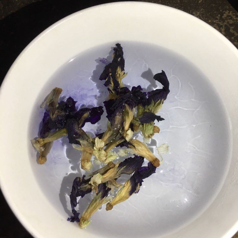 Step 1 Prepare the Ingredients for Butterfly Pea Flower Lemon Tea