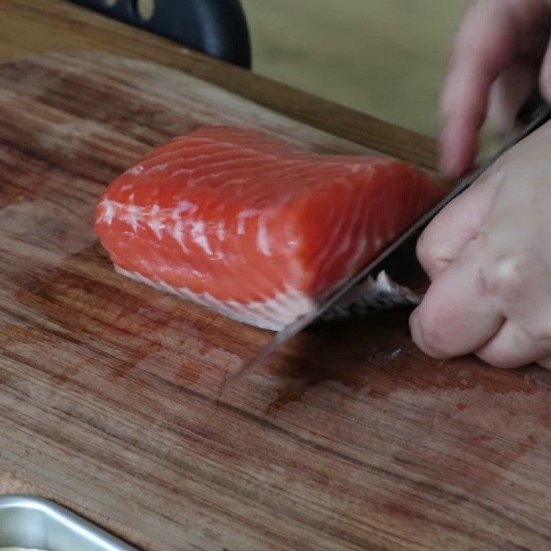 Step 1 Prepare the ingredients for Salmon Tofu Porridge