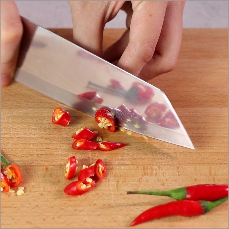 Step 1 Prepare the ingredients for Salt and Pepper with Kumquat