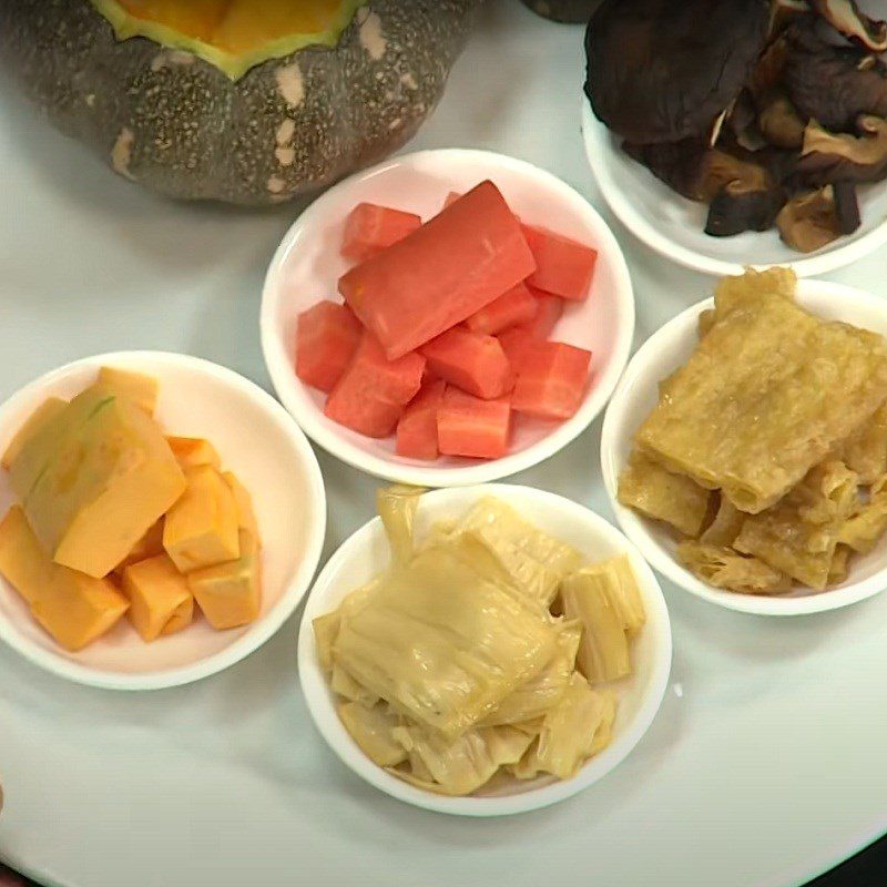 Step 1 Prepare Ingredients for Steamed Vegetarian Pumpkin