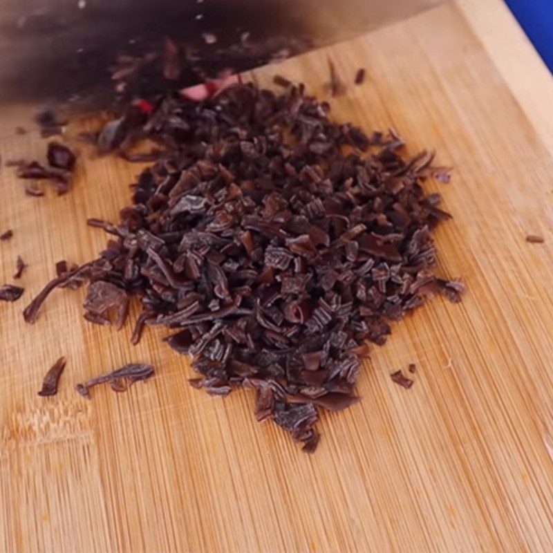 Step 1 Prepare ingredients for stuffed squid using an air fryer