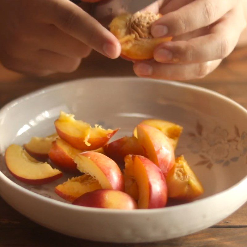 Step 1 Prepare the ingredients for Peach Tea Ice Cream