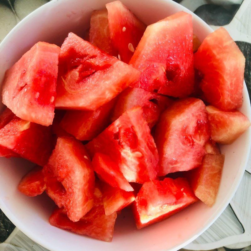 Step 1 Prepare the ingredients for Watermelon Grape Juice