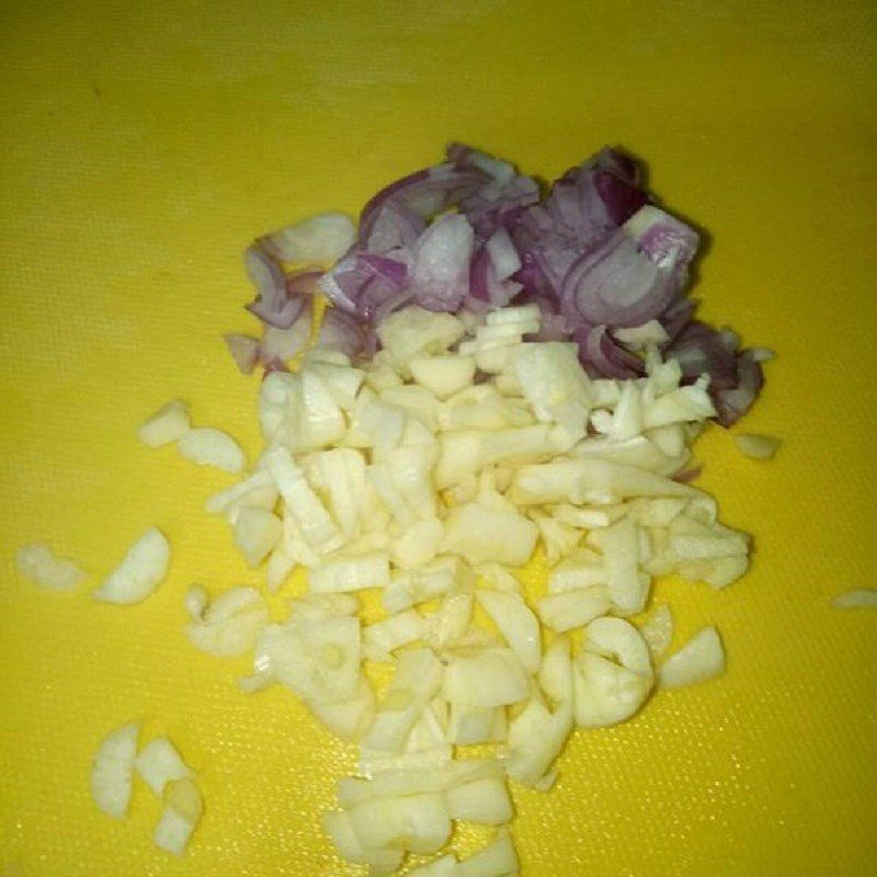 Step 2 Prepare ingredients for Braised Pork Ribs with Quail Eggs