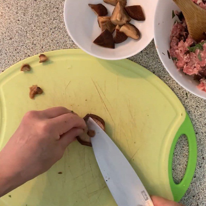 Step 1 Prepare the ingredients for Grilled Pork with Betel Leaves