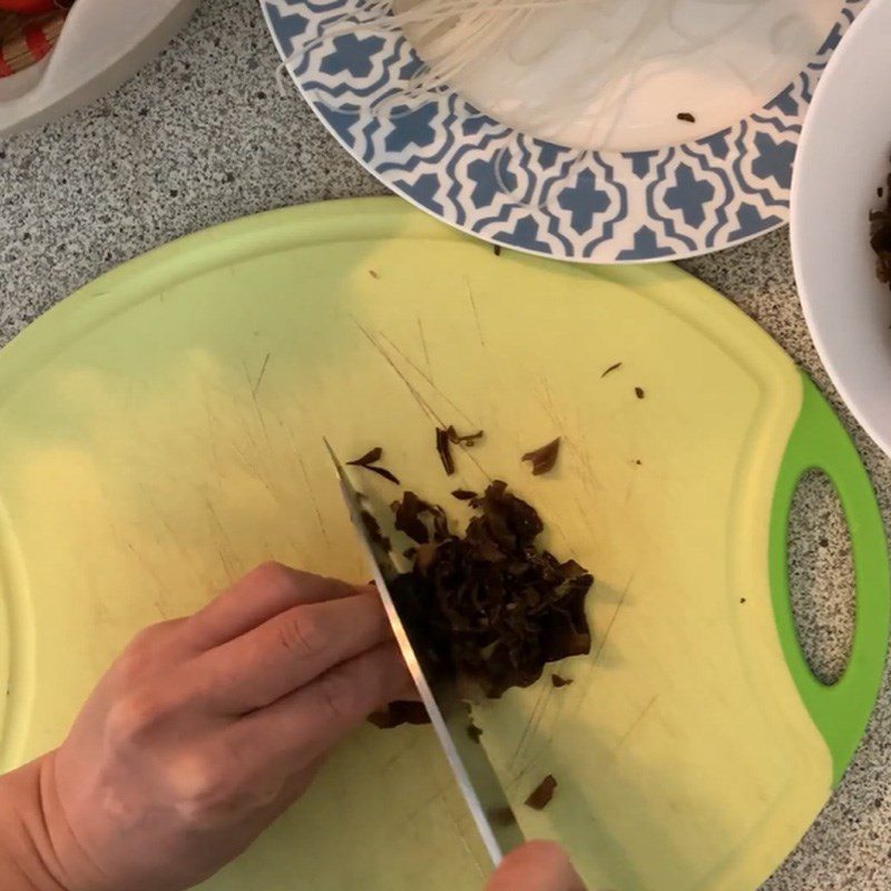 Step 1 Prepare the ingredients for Grilled Pork with Betel Leaves