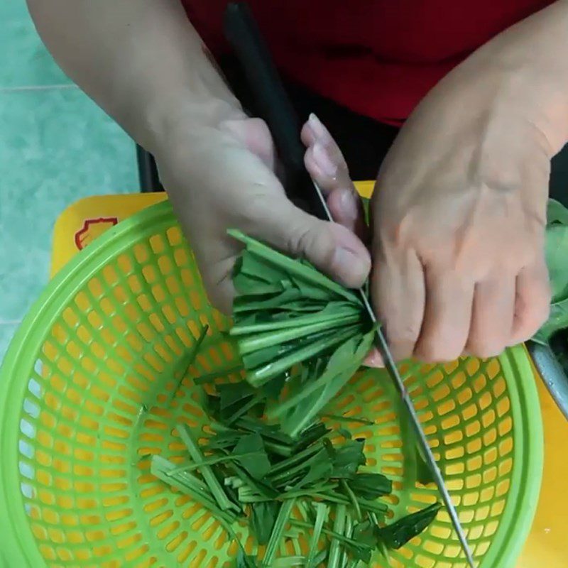 Step 1 Prepare the Ingredients for Stir-Fried Spinach with Beef